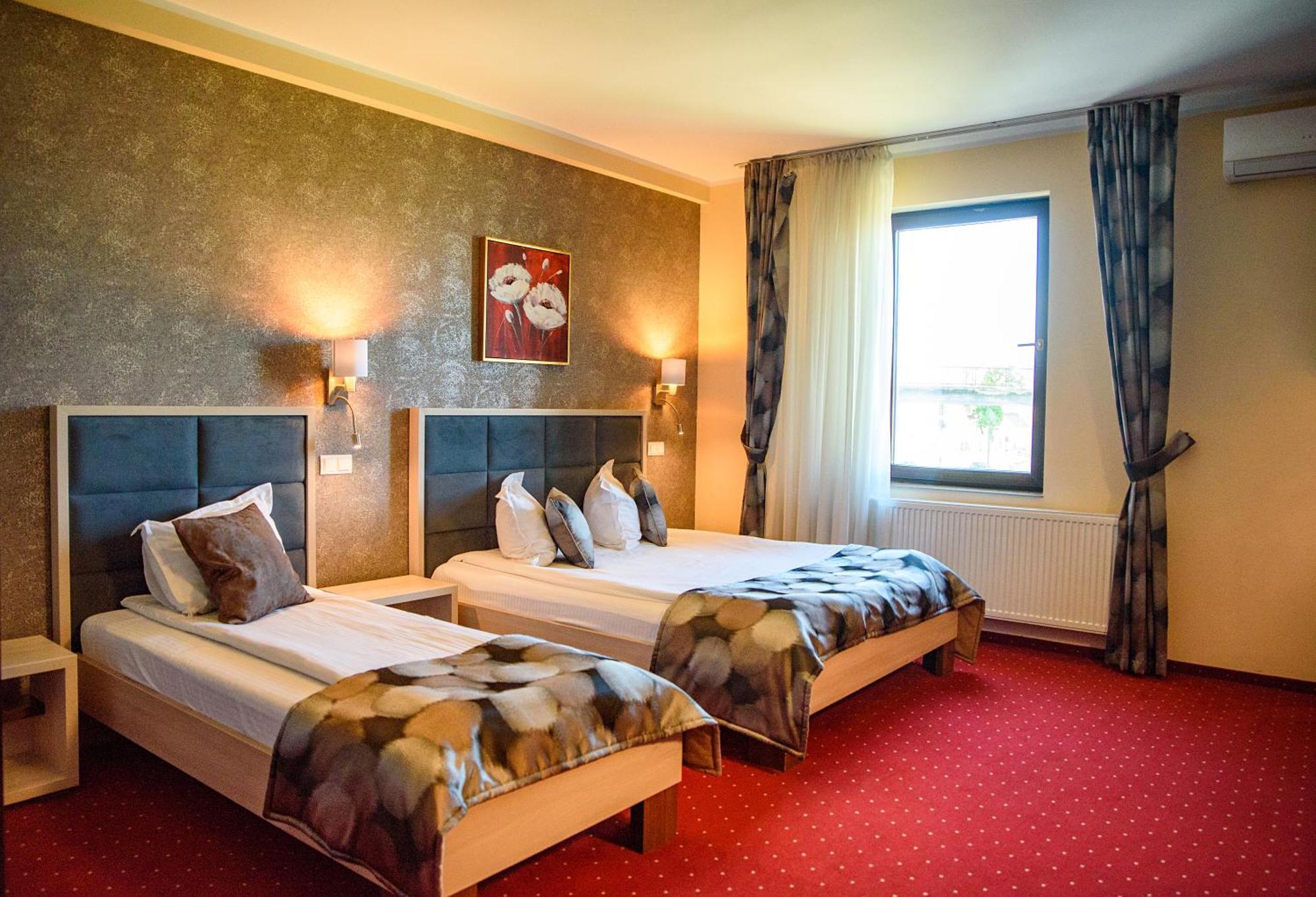 Hotel Stefani سيبيو المظهر الخارجي الصورة