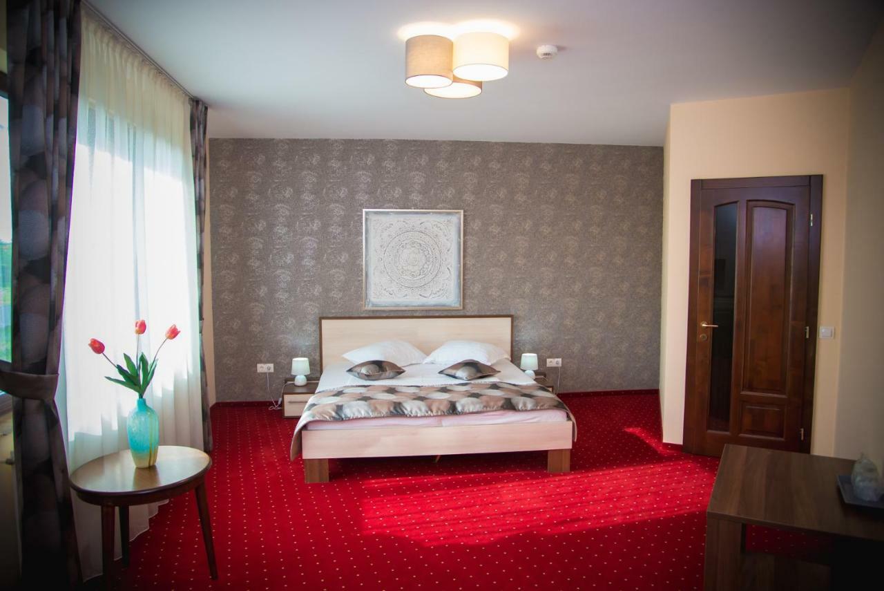 Hotel Stefani سيبيو المظهر الخارجي الصورة